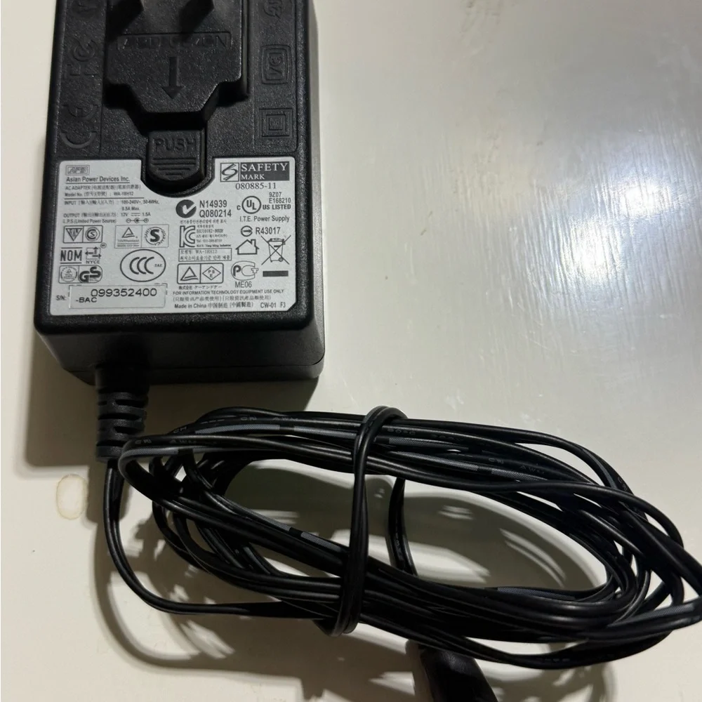 Asian Power Devices AC Adapter 12V Power Supply